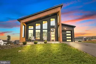 59 Clover Dr, Myerstown, PA 17067 - Photo 1