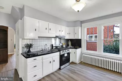 2133 Fairview Street, Reading, PA 19609 - Photo 9