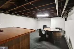 2133 Fairview St, Reading, PA 19609 - Photo 25