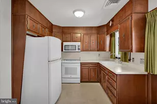 1321 Woodcrest Dr, Reading, PA 19607 - Photo 9