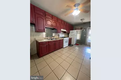 1337 N 11th Street, Reading, PA 19604 - Photo 5
