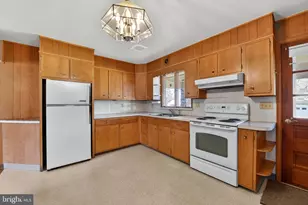 321 Lindbergh Ave, Blandon, PA 19510 - Photo 7