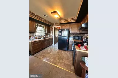 3203 Mannerchor Road, Temple, PA 19560 - Photo 7