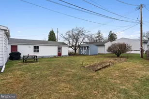 18 S Callowhill St, Topton, PA 19562 - Photo 27