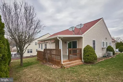 1018 Bowman Street, Reading, PA 19605 - Photo 9