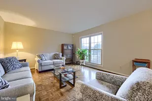 34 Eagle Ln, Reading, PA 19607 - Photo 7