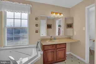 2403 John Henry Dr, Reading, PA 19608 - Photo 31