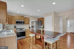 2403 John Henry Dr, Reading, PA 19608 - Photo 19