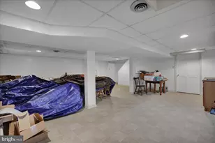 1860 S Mountain Dr, Reading, PA 19608 - Photo 29