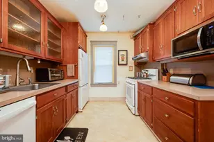 2446 Grandview Ave, Reading, PA 19606 - Photo 13