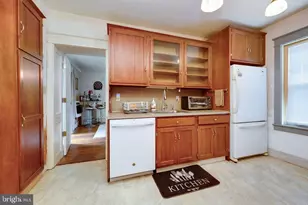 2446 Grandview Ave, Reading, PA 19606 - Photo 11