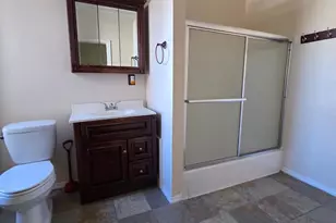 537 Windsor St, Reading, PA 19601 - Photo 9