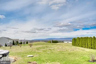 211 Oval Dr, Hamburg, PA 19526 - Photo 53