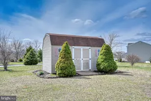 211 Oval Dr, Hamburg, PA 19526 - Photo 51