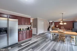 401 Harmony Ln, Douglassville, PA 19518 - Photo 9