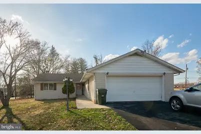 884 Ahrens Road, Reading, PA 19606 - Photo 3