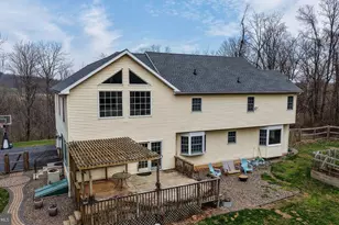 23 Cliff Side Ln, Wernersville, PA 19565 - Photo 9