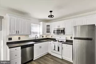 58 Horseshoe Dr, Douglassville, PA 19518 - Photo 9