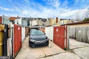 1427 N 10th St, Reading, PA 19604 - Photo 3