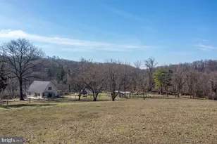 25 Thaddeus Ln, Reading, PA 19606 - Photo 5