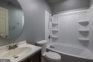 25 Thaddeus Ln, Reading, PA 19606 - Photo 17