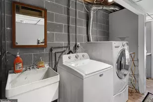 106 Oak Ln, Reading, PA 19606 - Photo 23