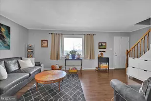 106 Oak Ln, Reading, PA 19606 - Photo 5