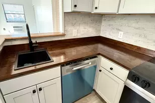 1334 Wyomissing, Reading, PA 19609 - Photo 7