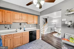 1054 Alexander Dr, Temple, PA 19560 - Photo 13