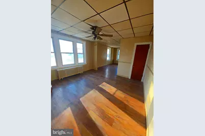 612 Crescent Avenue, Reading, PA 19605 - Photo 5