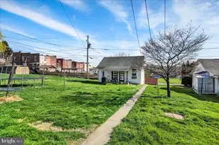 8 Pershing Blvd, Reading, PA 19607 - Photo 19