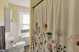 8 Pershing Blvd, Reading, PA 19607 - Photo 13