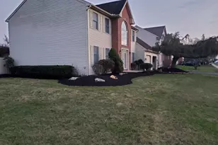 401 Augusta Dr E, Reading, PA 19608 - Photo 5