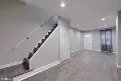 1047 Muhlenberg Street, Reading, PA 19602 - Photo 7