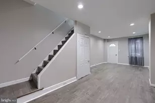 1047 Muhlenberg St, Reading, PA 19602 - Photo 7