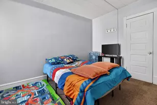 327 W Windsor St, Reading, PA 19601 - Photo 17