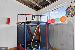 327 W Windsor St, Reading, PA 19601 - Photo 7