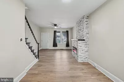 225 W Lancaster Avenue, Reading, PA 19607 - Photo 5