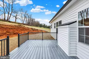 4214 Hill Terrace Dr, Reading, PA 19608 - Photo 15