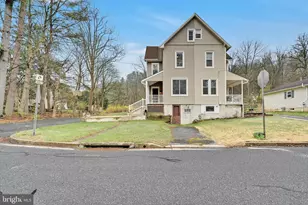 30 W Fairview St, Mohnton, PA 19540 - Photo 3