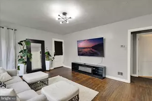 1815 Holly Rd, Reading, PA 19602 - Photo 7