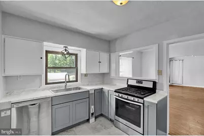 1815 Holly Road, Reading, PA 19602 - Photo 9