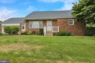 1405 Meade St, Reading, PA 19607 - Photo 3