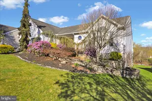 18 Bowes Ln, Reading, PA 19606 - Photo 3