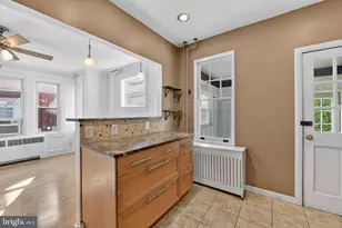 2542 Cleveland Ave, Reading, PA 19609 - Photo 5