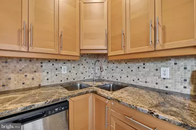 2542 Cleveland Avenue, Reading, PA 19609 - Photo 3