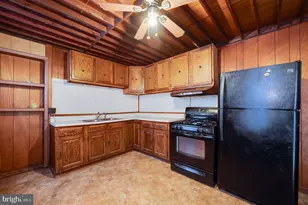 348 S 4th St, Reading, PA 19602 - Photo 17