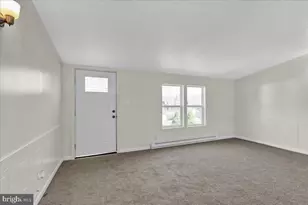327 Oak St, Hamburg, PA 19526 - Photo 3