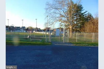 21 W Smith Street, Topton, PA 19562 - Photo 5