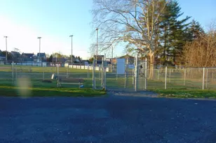 21 W Smith St, Topton, PA 19562 - Photo 5